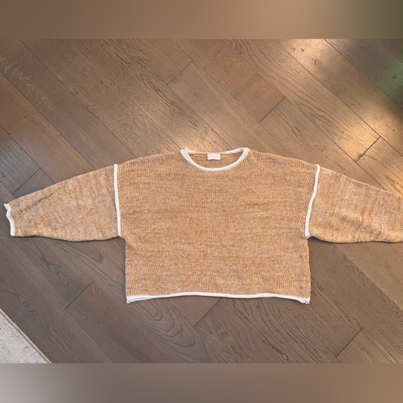 Pink Lily Cropped Sweater - Picture 2 of 4